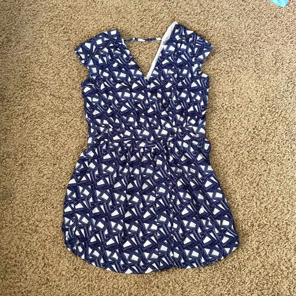 NWT DR2 blue and white geo printed romper size large